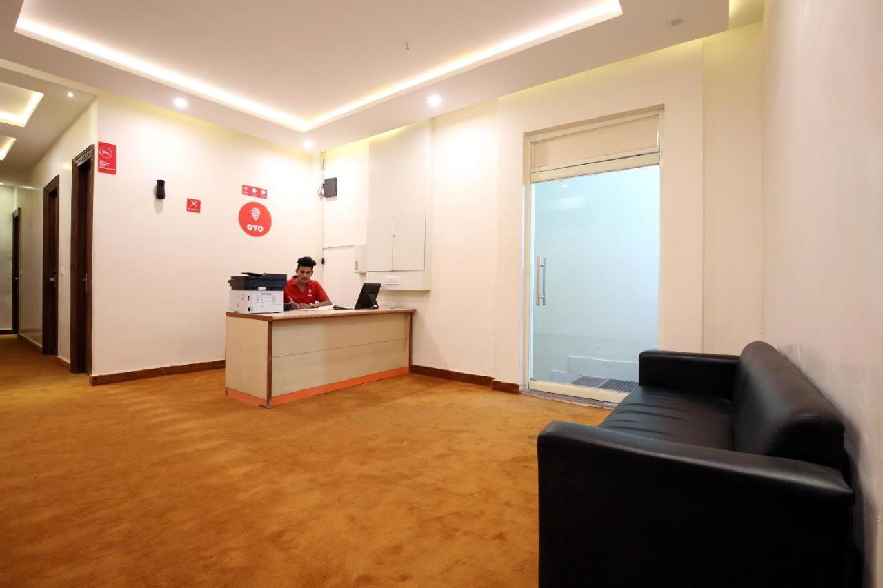 Oyo 9159 Hotel Royal Woodslark Zirakpur Eksteriør bilde
