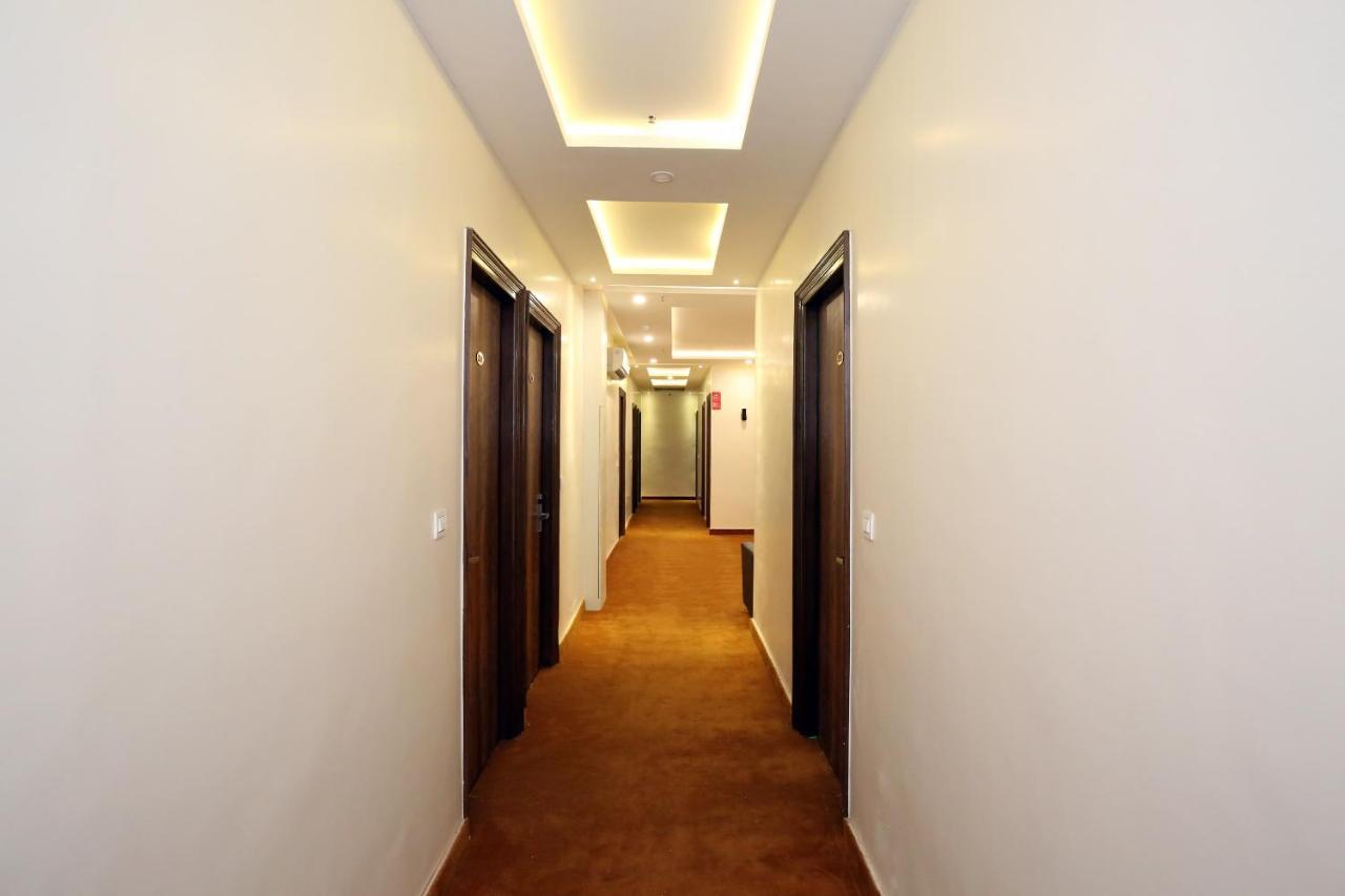 Oyo 9159 Hotel Royal Woodslark Zirakpur Eksteriør bilde