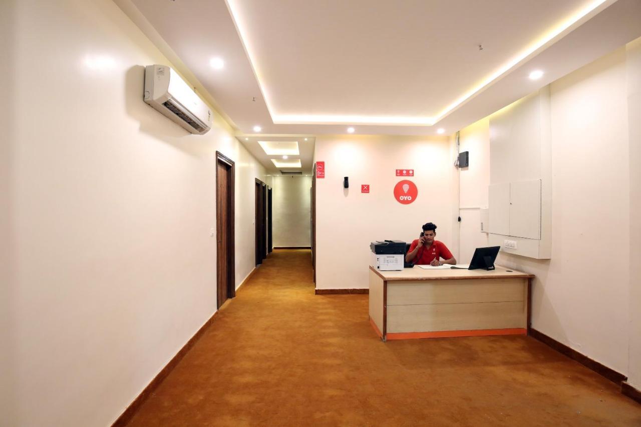 Oyo 9159 Hotel Royal Woodslark Zirakpur Eksteriør bilde